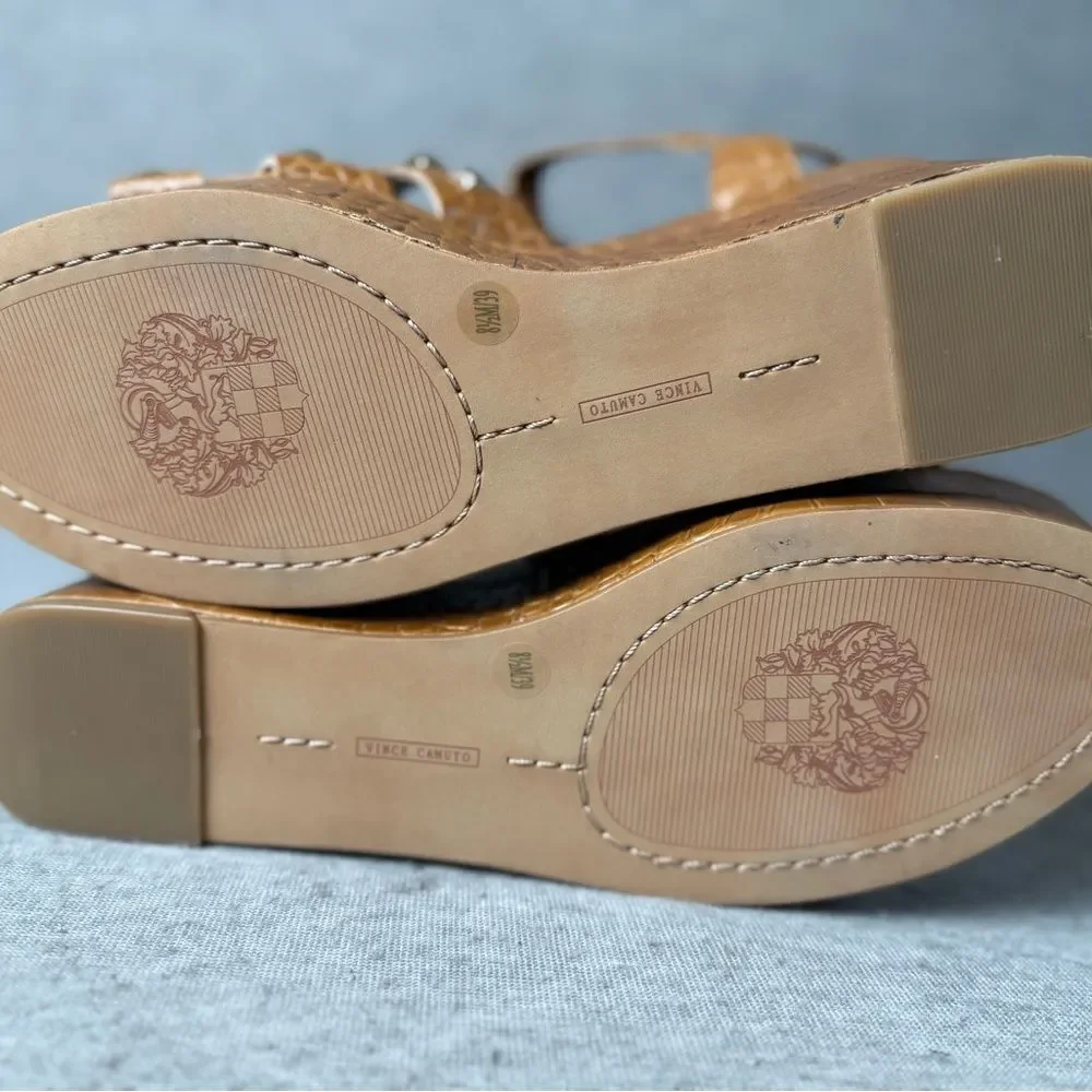 Vince Camuto vince camuto